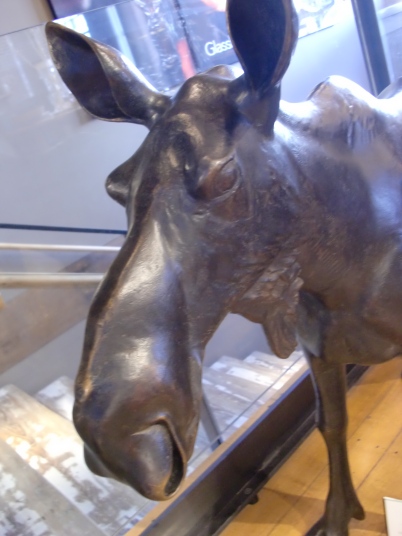 $25,000 bronze moose, Quechee, Vermont